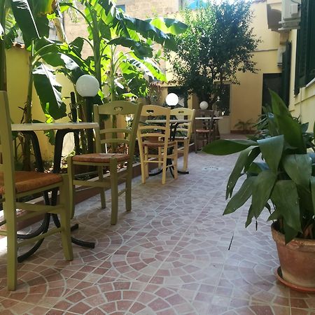 Le Rose Del Viale Hotell Palermo Exteriör bild
