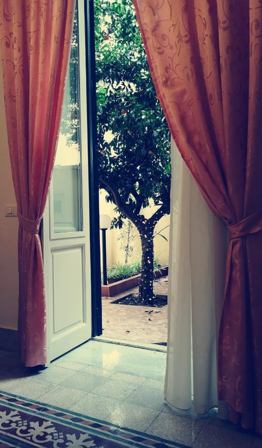 Le Rose Del Viale Hotell Palermo Exteriör bild