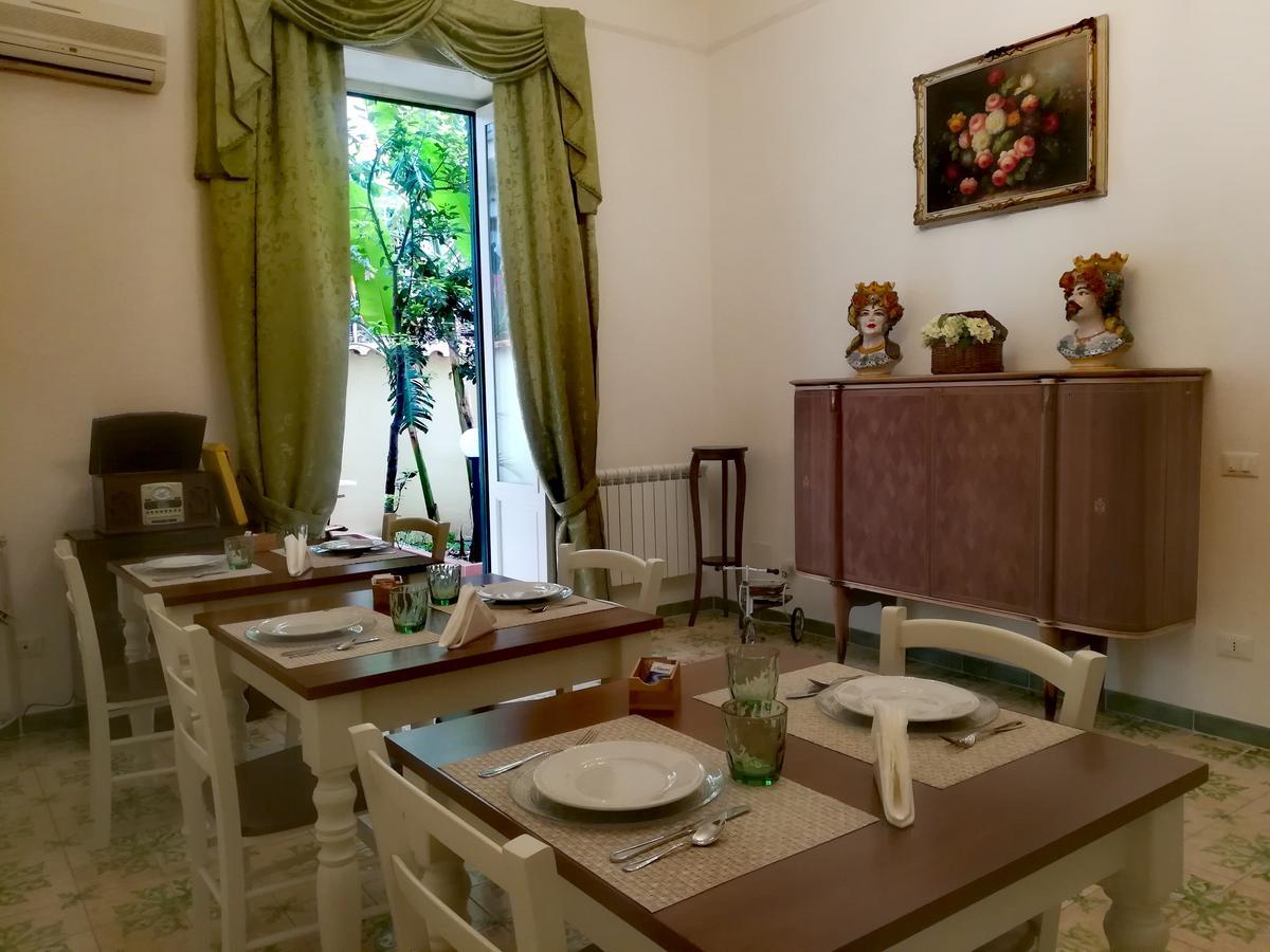 Le Rose Del Viale Hotell Palermo Exteriör bild
